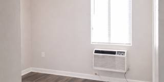 2026 Move-In Special – $500 LEASE SIGNING BONUS!! Top-Floor 2-Bedroom Condo in Southwest DC – Remodeled & Move-In Ready!! Gallery 12