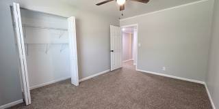 Newly Renovated 3 Bedroom 2 Bath w/ Flex Room Located in a Sought-after Neighborhood! Gallery 31