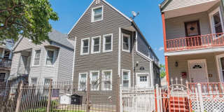 2923 N Avers Gallery 1