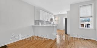 611 Grundy Street Gallery 7