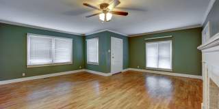 Freshly Updated 3 Bedroom House Gallery 1