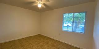 Two bedroom with a yard! Gallery 5