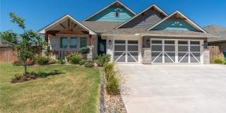 Stunning 3BD/2.5BTH Home in Mustang Gallery 1