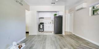 The Elizabeth Gallery 4