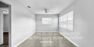 4903 S 85th St Gallery 7