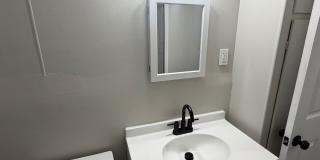 OPEN HOUSE- 4/23! 3PM-330pm! Amazing 3bed 1Bed- $1200 Gallery 5