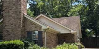 302 Hillside Ct. Gallery 1