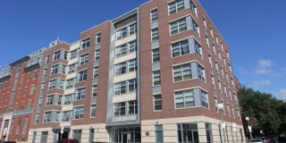 601 Albany Gallery 5