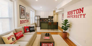 71 Thatcher St. Gallery 1