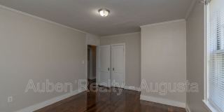 2207 Montclair Street Gallery 19