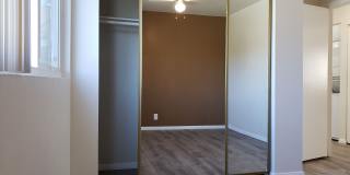 1261 Victor Avenue Gallery 17