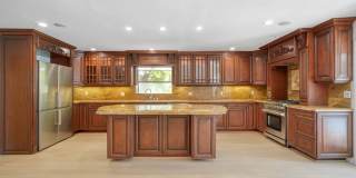 209 N Doheny Dr Gallery 12