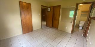 1 Bedroom Duplex Home in Bloomington Gallery 6