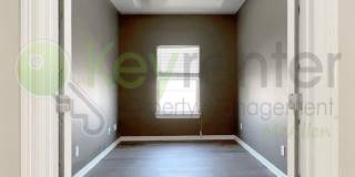 Beautiful McAllen Corner Lot Home--3 Bedroom, 2 Bath + Home Office Gallery 14