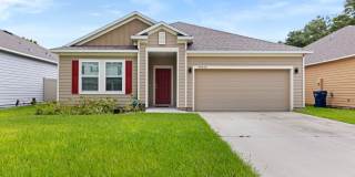 $250.00 OFF 1st Month's Rent! 3 bedroom 2 bath w study in Newberry Gallery 1