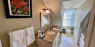 192 Wentworth Street - B Gallery 13