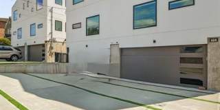 66 Henry Gallery 1
