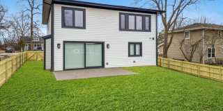 148 Oak Street Gallery 34