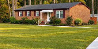 Recently Renovated and Refreshed 3 Bedroom 2 Bath Home in the Newport Area Gallery 1