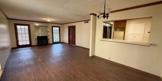 Beautiful and Clean three bedroom flat downstairs apartment with a big private patio. Gallery 1