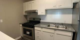 Hale Apartments Gallery 6