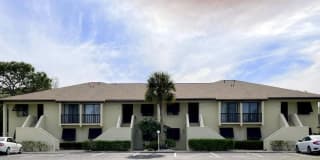 4648 LONGWATER CHASE Gallery 1