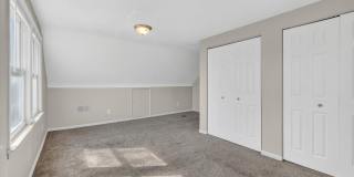 $1450 4 Bedrooms Gallery 19