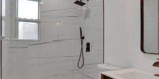 708 N 20th Gallery 21