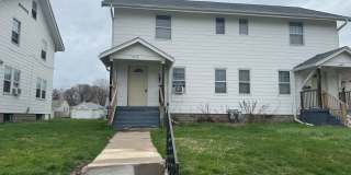 Rock Island Large 2 Bedroom Townhome Gallery 1