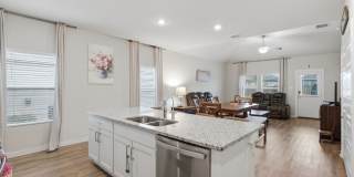 827 laurel Gallery 5