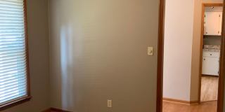 Room in 3 Bedroom Home at 2625 Sawmill Rd Gallery 3