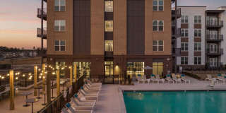 Alta Davis Gallery 43