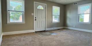Recently updated spacious 2 bedroom with flex space and fenced backyard Gallery 4