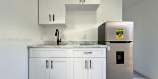 9255 SW 43rd Ter Gallery 1