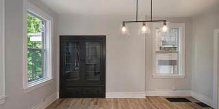 5 bedroom home in the Upper Hill District Gallery 16