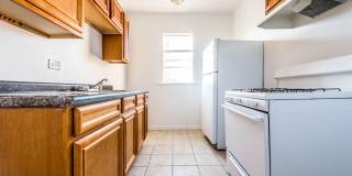 8200-04 S Ingleside Ave Gallery 17