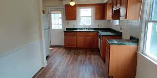 2 bedroom home with a garage Gallery 7