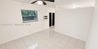 315 NW 32nd St Gallery 1
