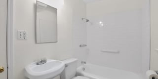 Charming 2 Bedroom 1 Bath Apartment For Rent Gallery 13