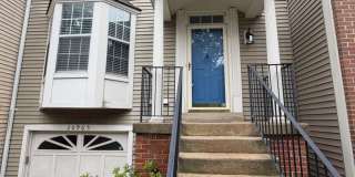 Beautifully Updated three-bedroom, 2.5-bath townhouse in Sterling, Va Gallery 3
