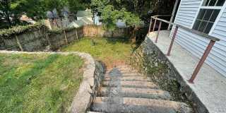 Lower 2 Bedroom Duplex Great Location! Gallery 20