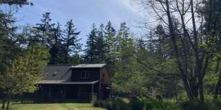 Pet-Friendly 3-Bedroom Home with Beach Access Gallery 1