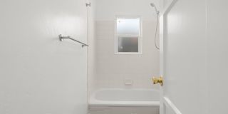 Recently Renovated University Heights 2 Bed 1 Bath with 2 off-street parking spaces! Pet OK! Gallery 23