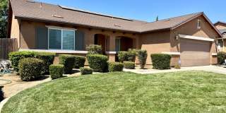 Wonderful 3 bed , 2 bath in Sunnyside Area Gallery 3