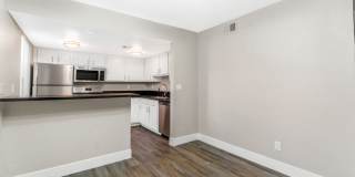 Modern Condo in Guard-Gated Community! Gallery 8
