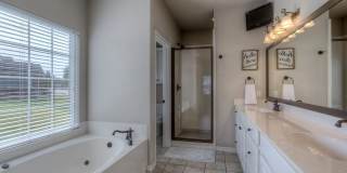 3901 Bahama Avenue Gallery 13