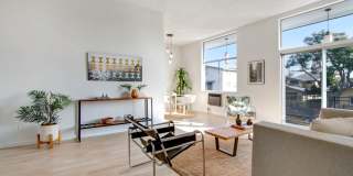 1043 N Ardmore Ave Gallery 3