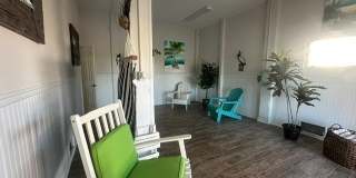 2579 Third Street Gallery 37