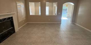 Elegant 3-Bedroom Home in Seven Oaks Gallery 15