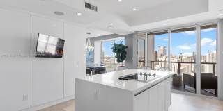 1425 Brickell Ave Gallery 18